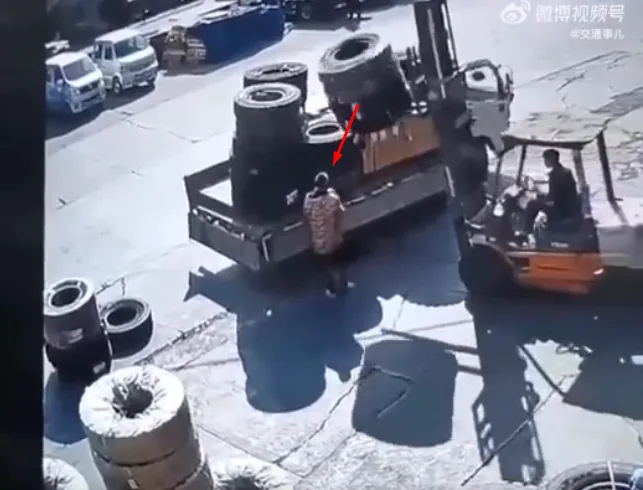 Còn gì nữa là ng…